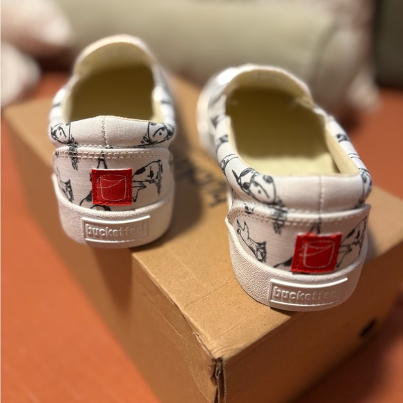 Bucket Feet White Slip-Ons with Black Pattern - Picture 3 of 5